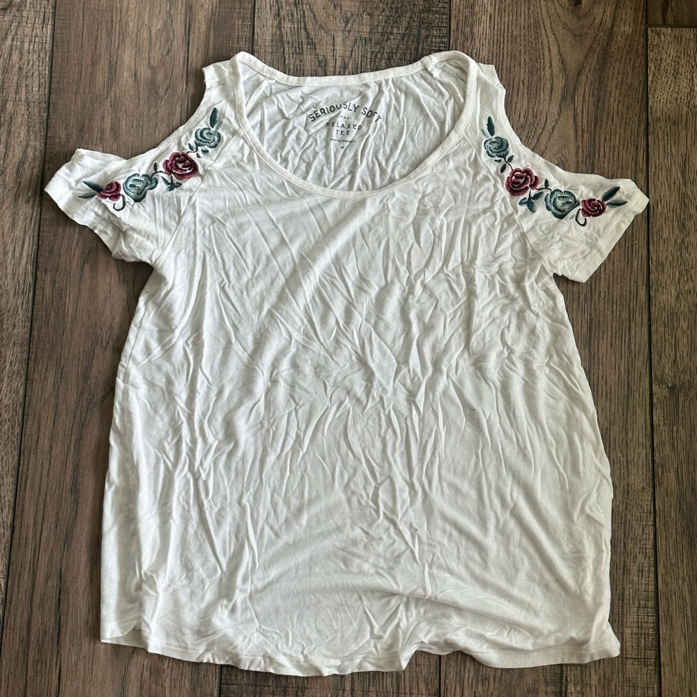 Medium white AERO shirt